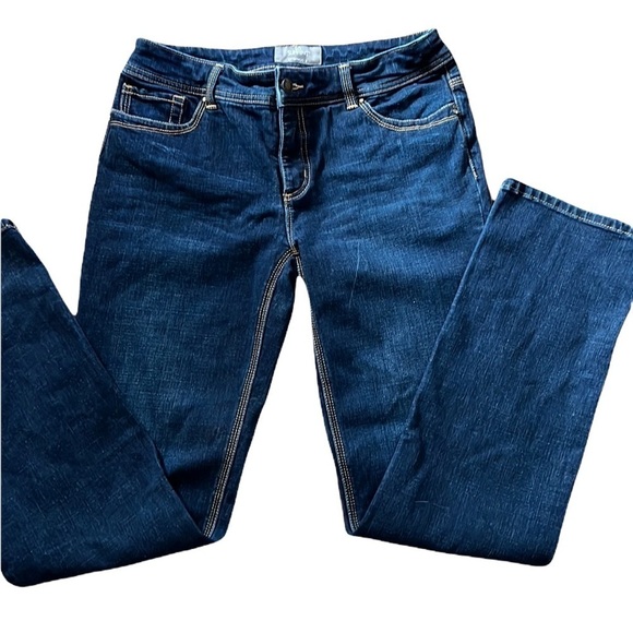 Chico's Denim - CHICOS STRAIGHT LEG SO SLIMMING JEANS size 0/6